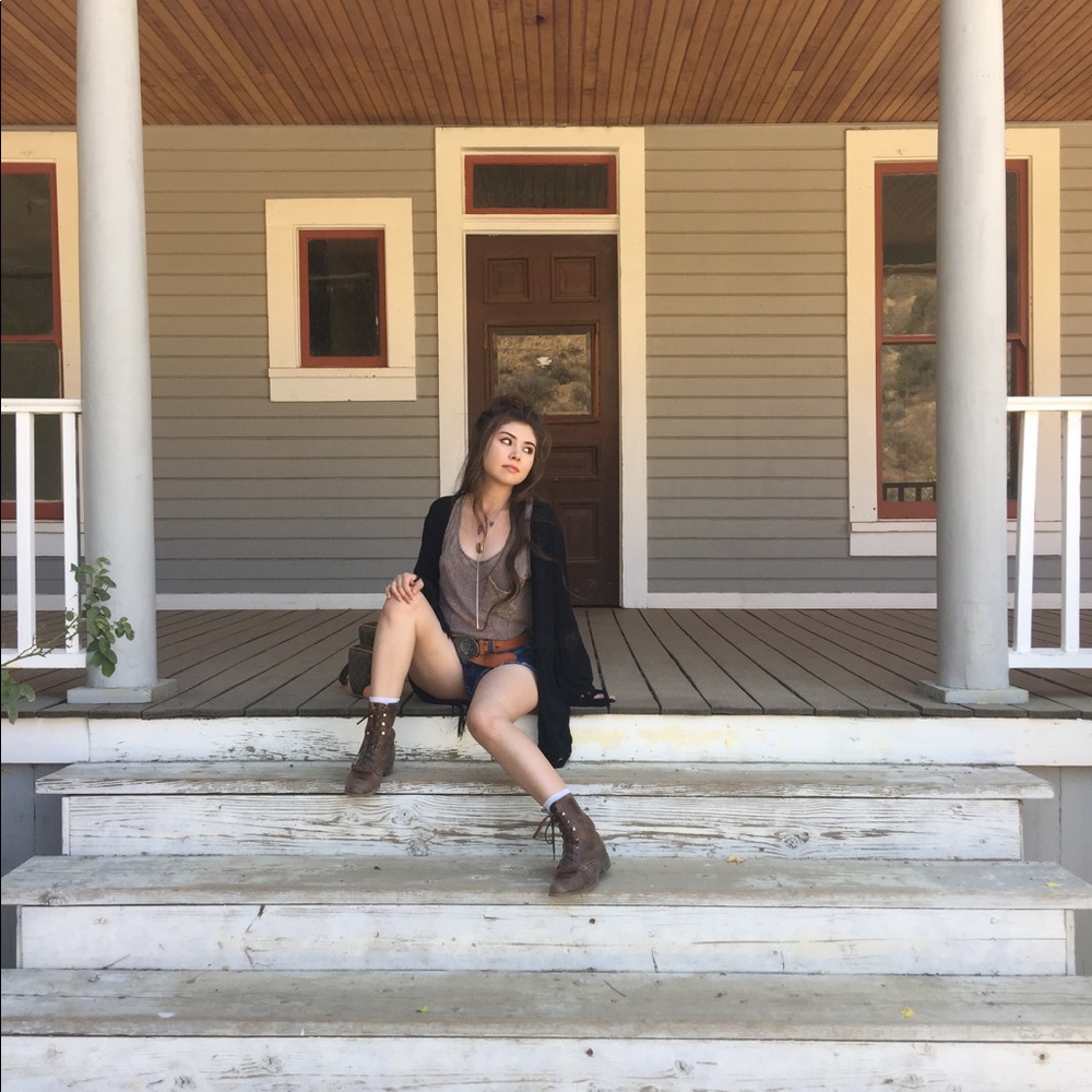 Meet your Posher, Gina